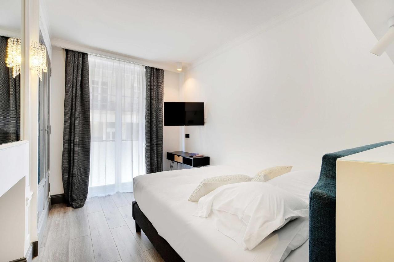 Magnifique Appartement - 2Br - 6P - Place De L'Etoile Paris Exteriör bild