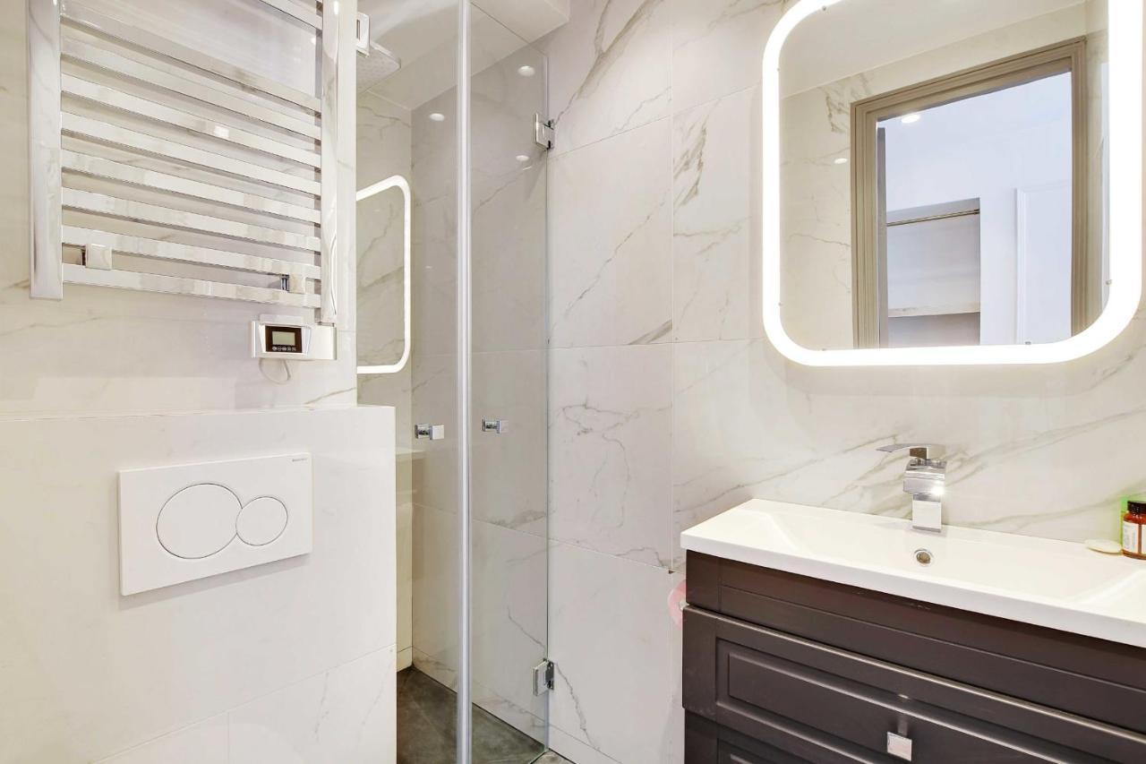 Magnifique Appartement - 2Br - 6P - Place De L'Etoile Paris Exteriör bild